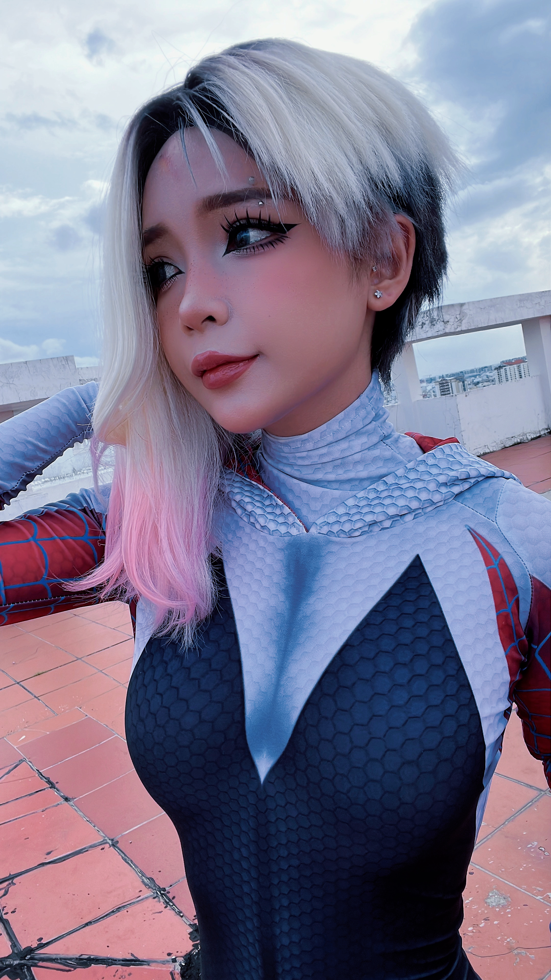 Эротический косплей Spider-Gwen by UmekoJ порно